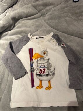 Moncler Kids White & Gray Long-Sleeve Top with Ski Duck Graphic